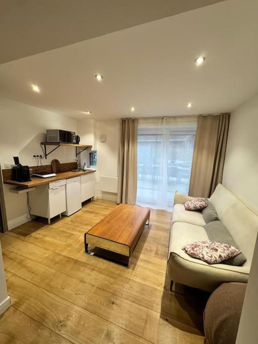 Charmant Studio Vue Sur Jardin Wattignies Luaran gambar